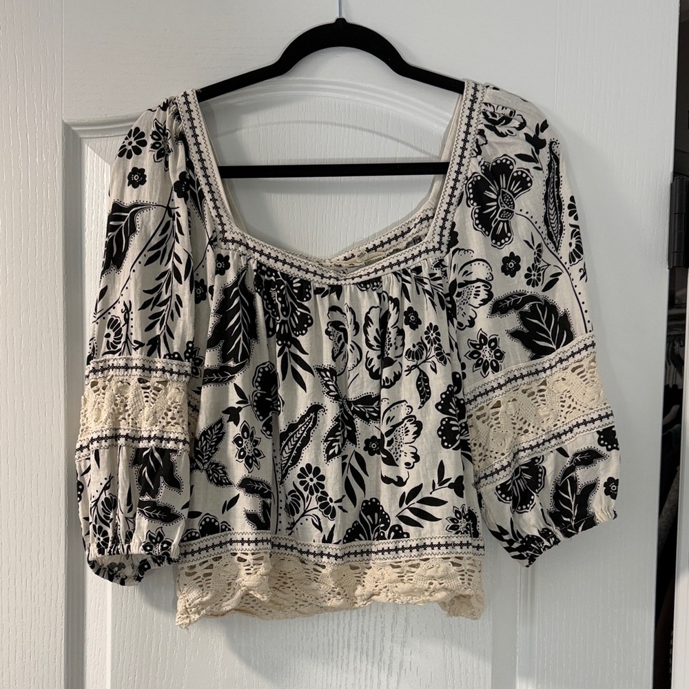 Christian Siriano Black Floral Blouse with Lace